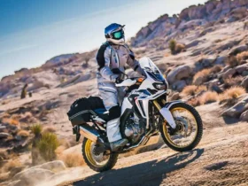 10 Must-Haves Gear for Motorcycle Riders