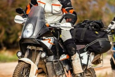 https://motorbikegears.com/gears/10-must-haves-gear-for-motorcycle-riders/