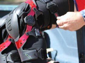 Best-EVS-Dirt-Motorcycle-Knee-Guards