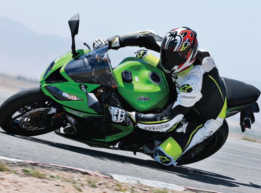 2023 Alpinestars Helmets Review