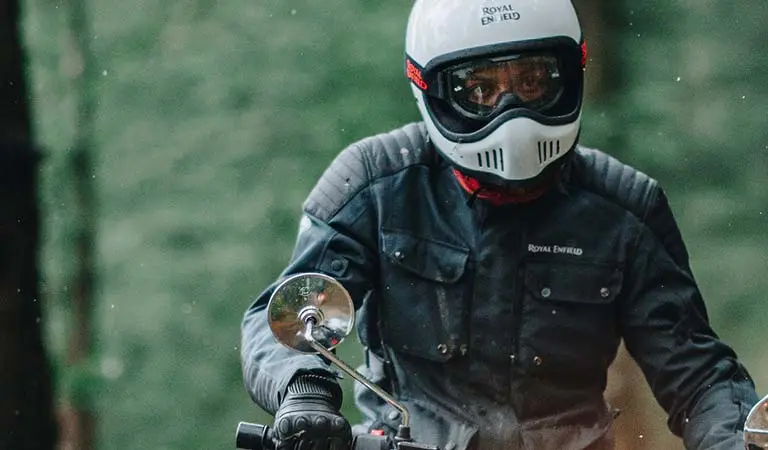 Choose Motorcycle Gear for Women Riders