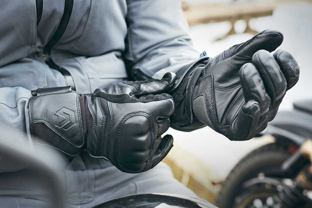 Reax Riding Gloves
