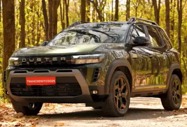 India-spec 2026 Renault Duster 1.3 Turbo petrol used to illustrate the Duster design; not the Strong Hybrid